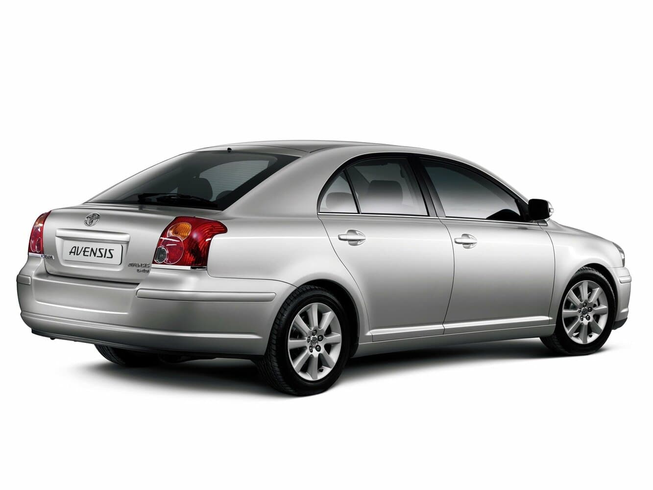 Toyota Avensis II Рестайлинг Лифтбек, фото 4