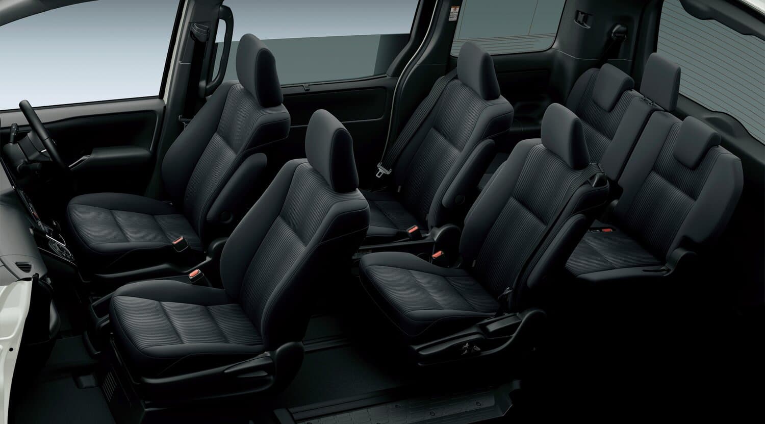 Toyota Voxy III (R80) Рестайлинг Минивэн, фото 7