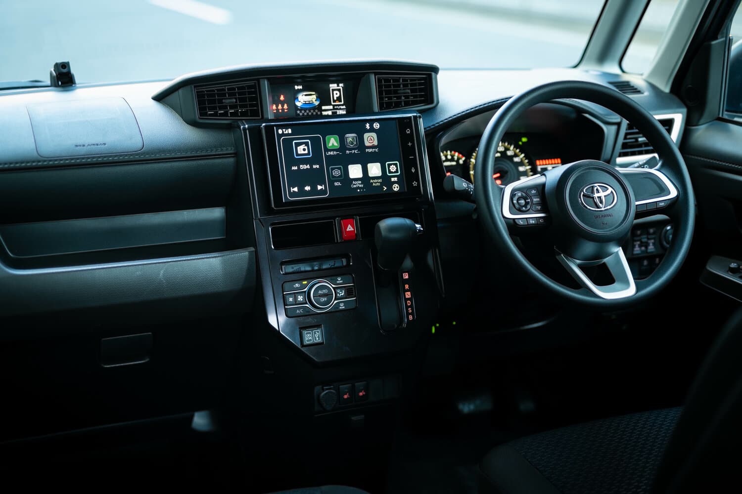 Toyota Roomy I Рестайлинг Микровэн, фото 4