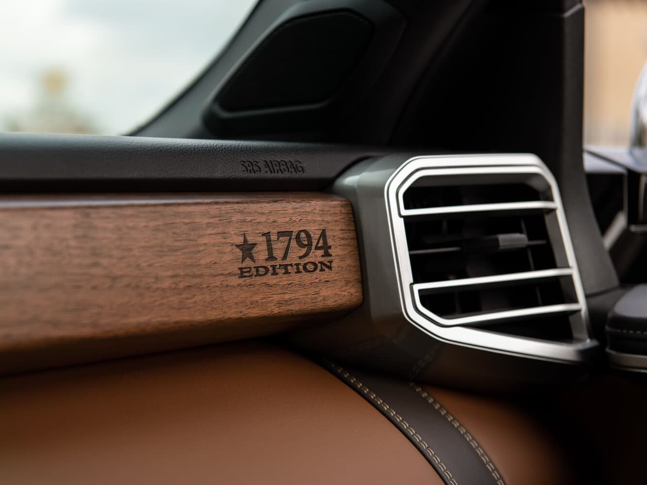 Toyota Tundra III Пикап Двойная кабина Crew Max, фото 12