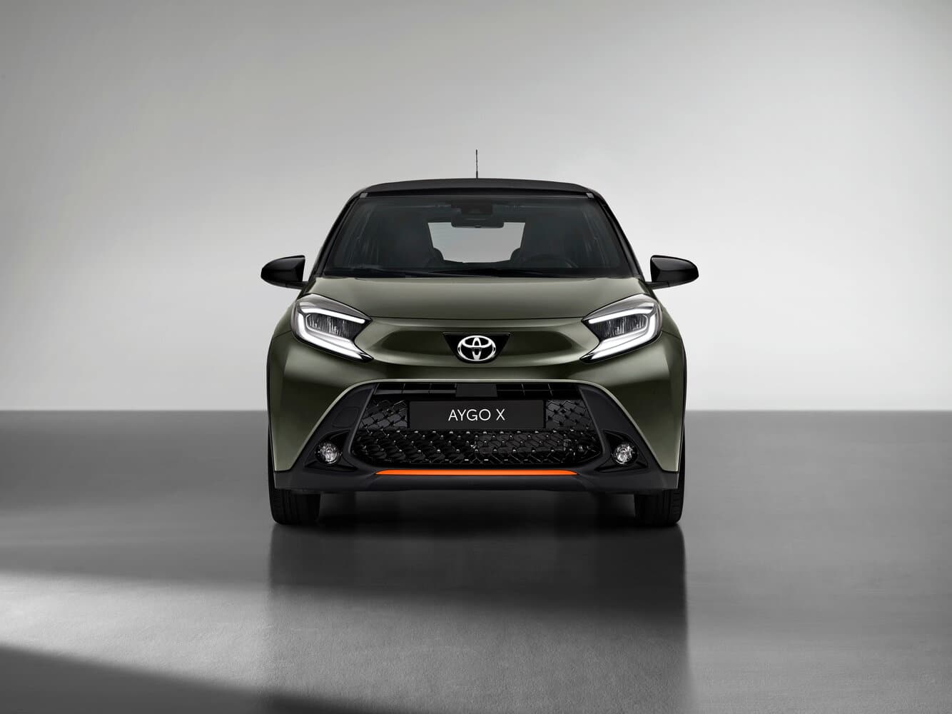Toyota Aygo X  Хэтчбек 5 дв., фото 3