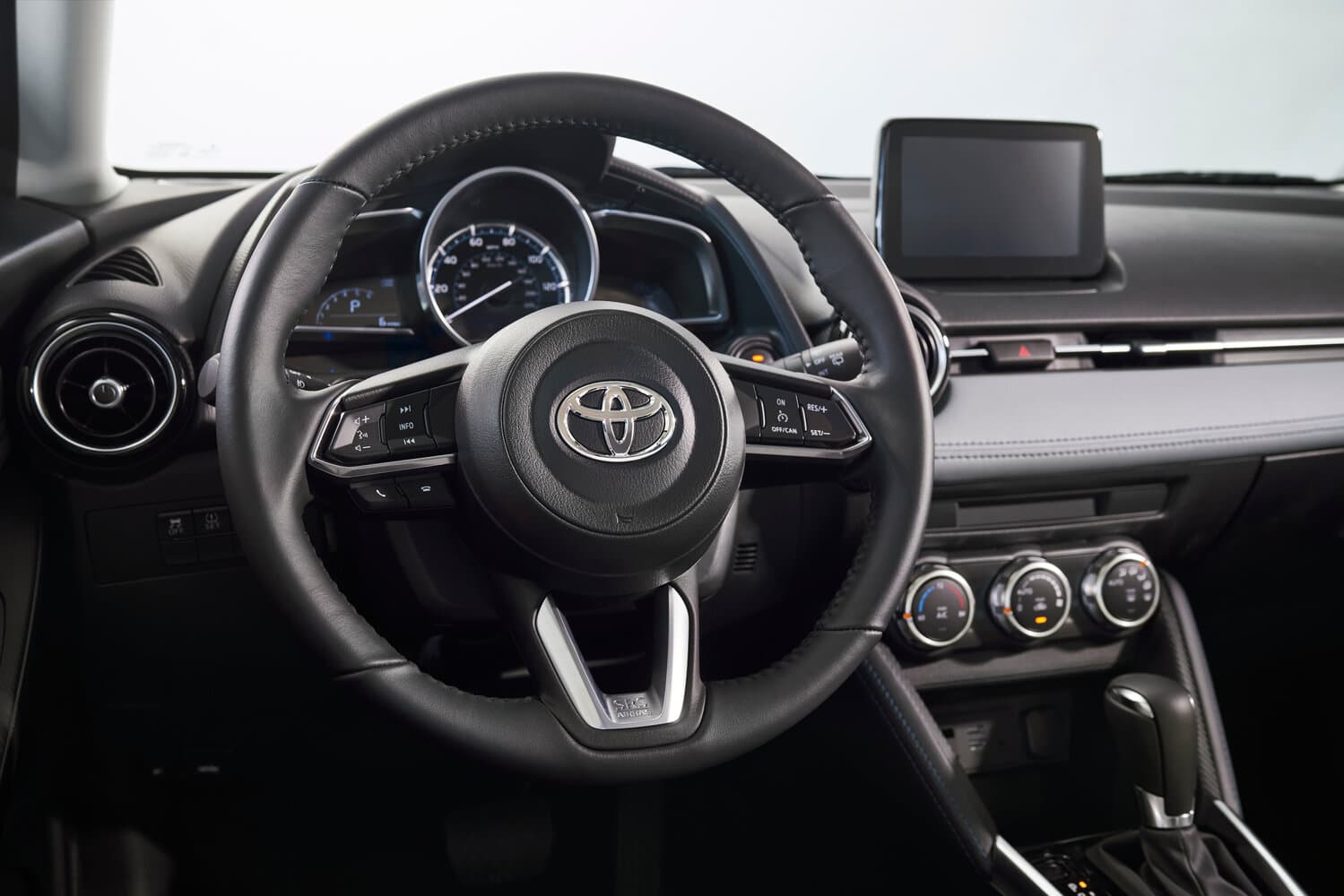 Toyota Yaris DJ/DL Хэтчбек 5 дв., фото 12