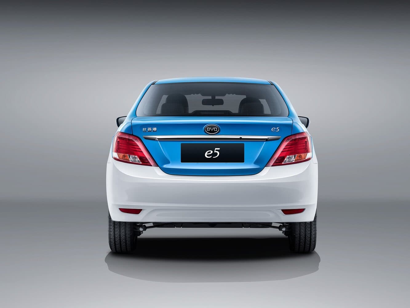 BYD E5  Седан, фото 4