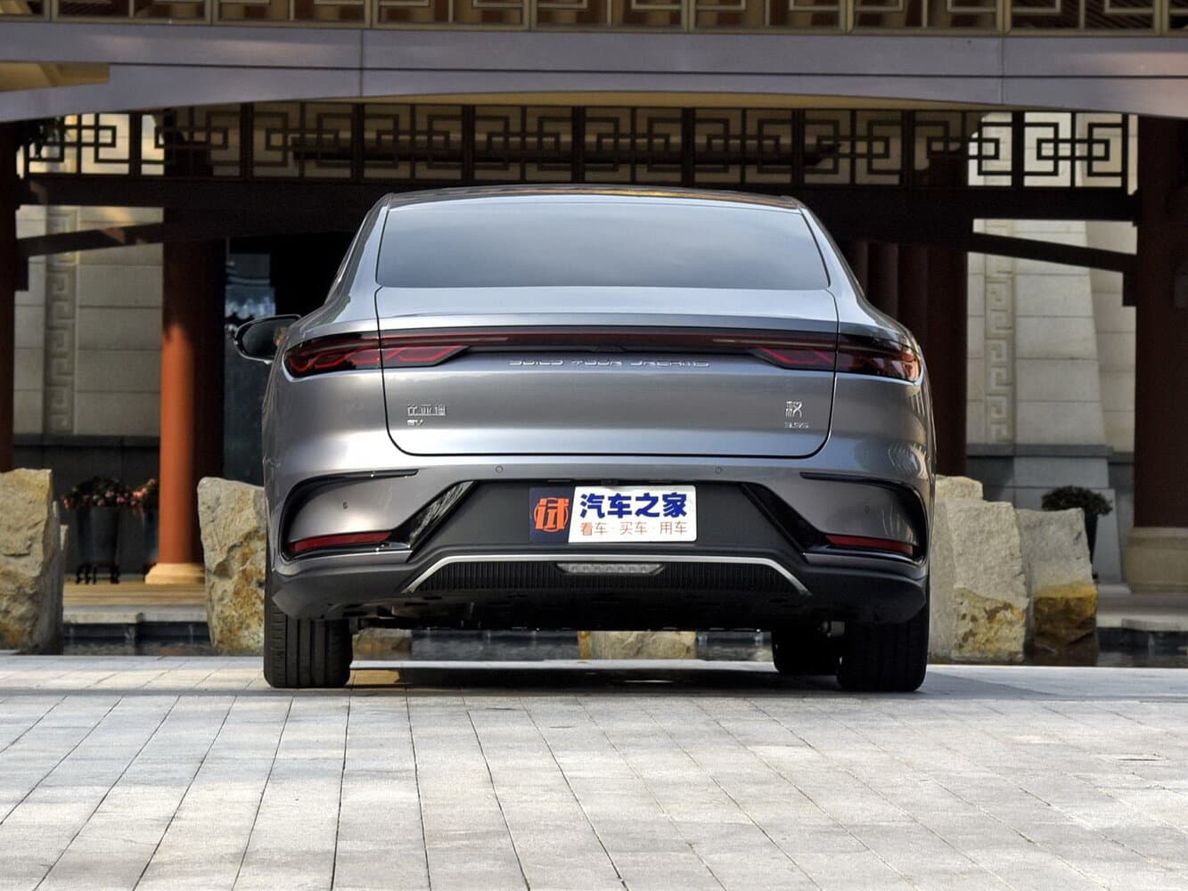 BYD Han I Рестайлинг Седан EV, фото 4
