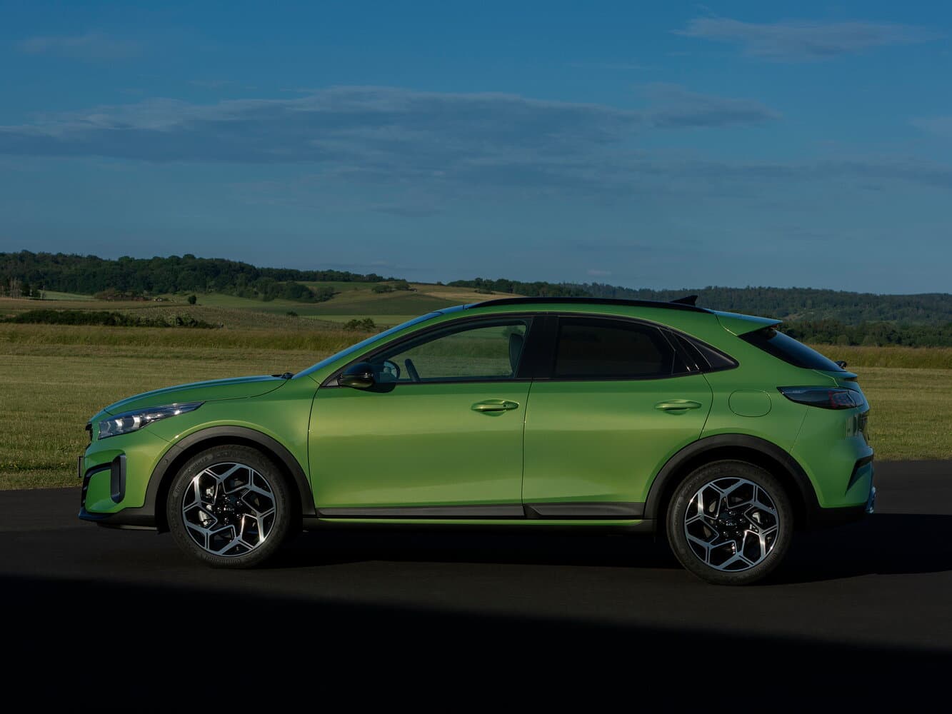 Kia XCeed I Рестайлинг Хэтчбек 5 дв., фото 2