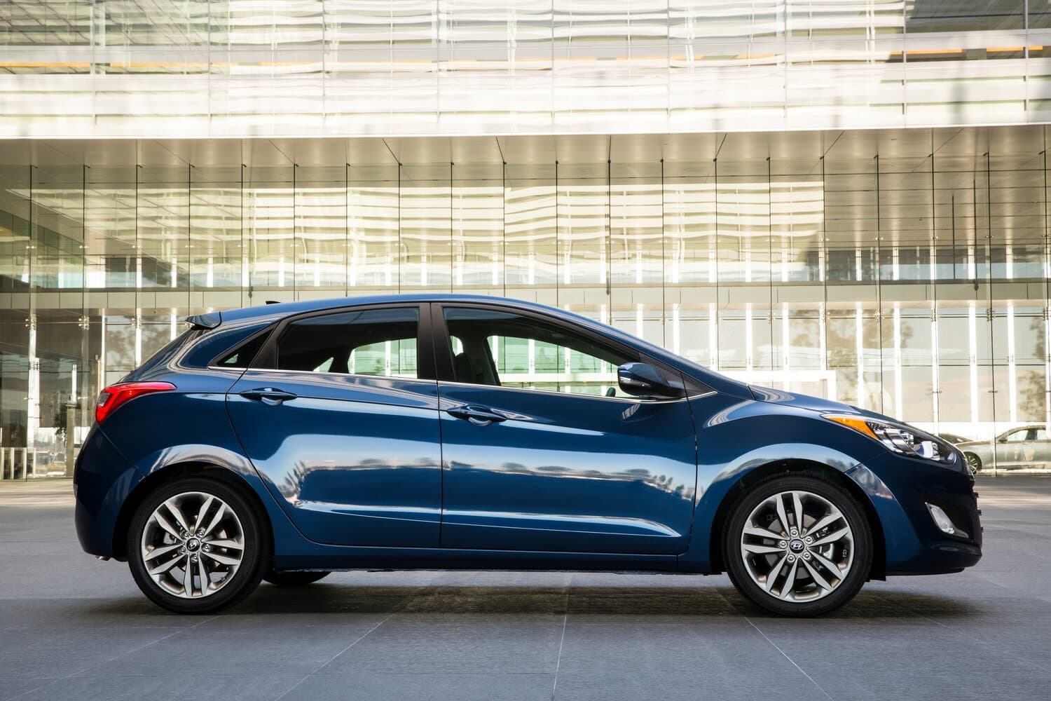 Hyundai Elantra V (MD) Рестайлинг Хэтчбек 5 дв. GT, фото 2