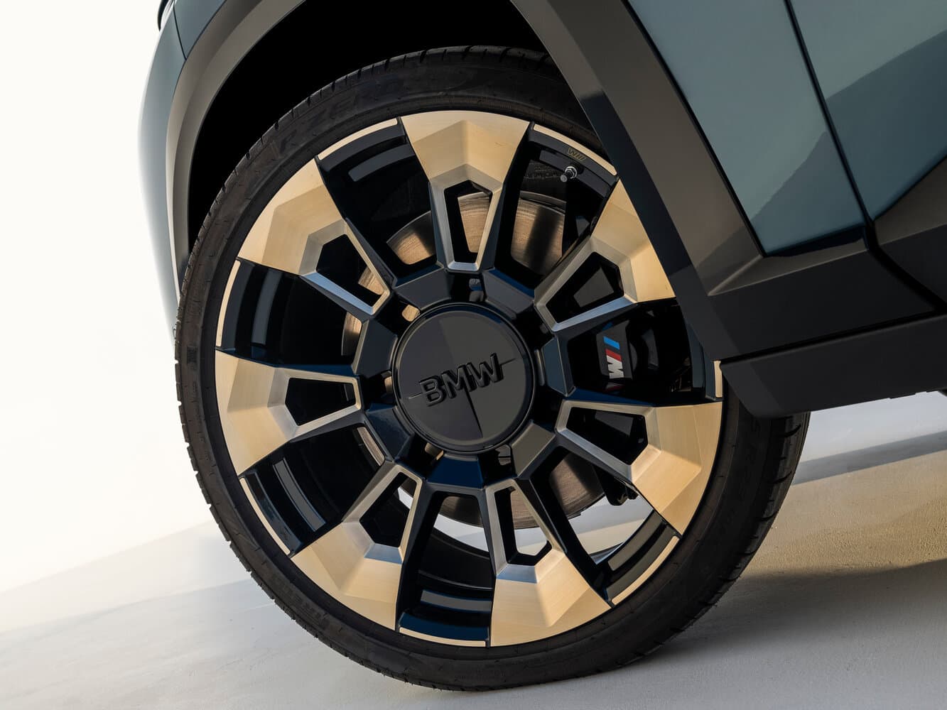 BMW XM  Внедорожник 5 дв., фото 13