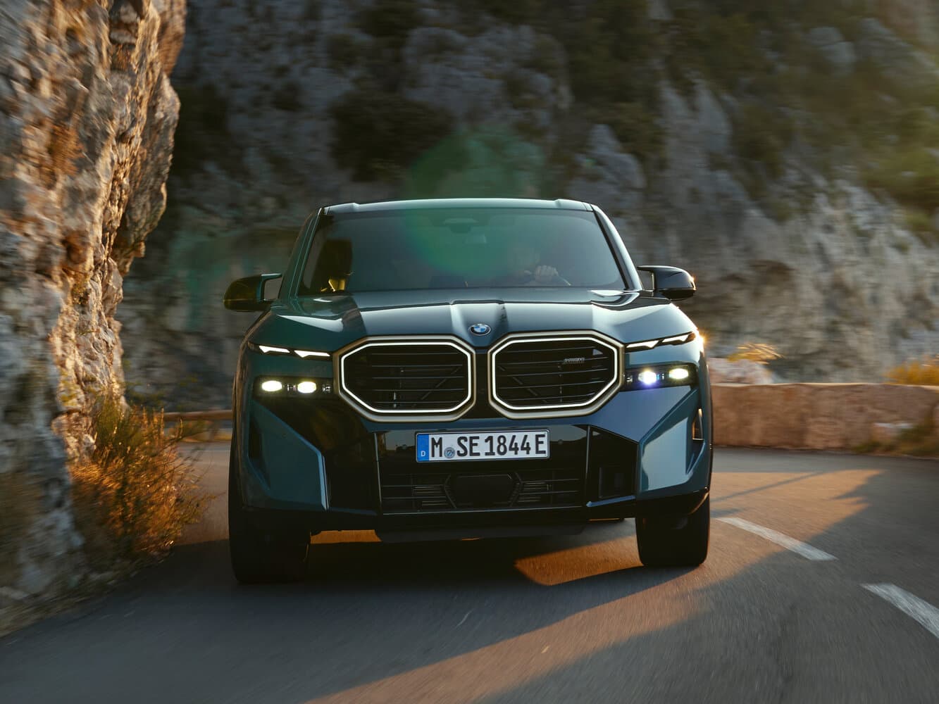 BMW XM  Внедорожник 5 дв., фото 3