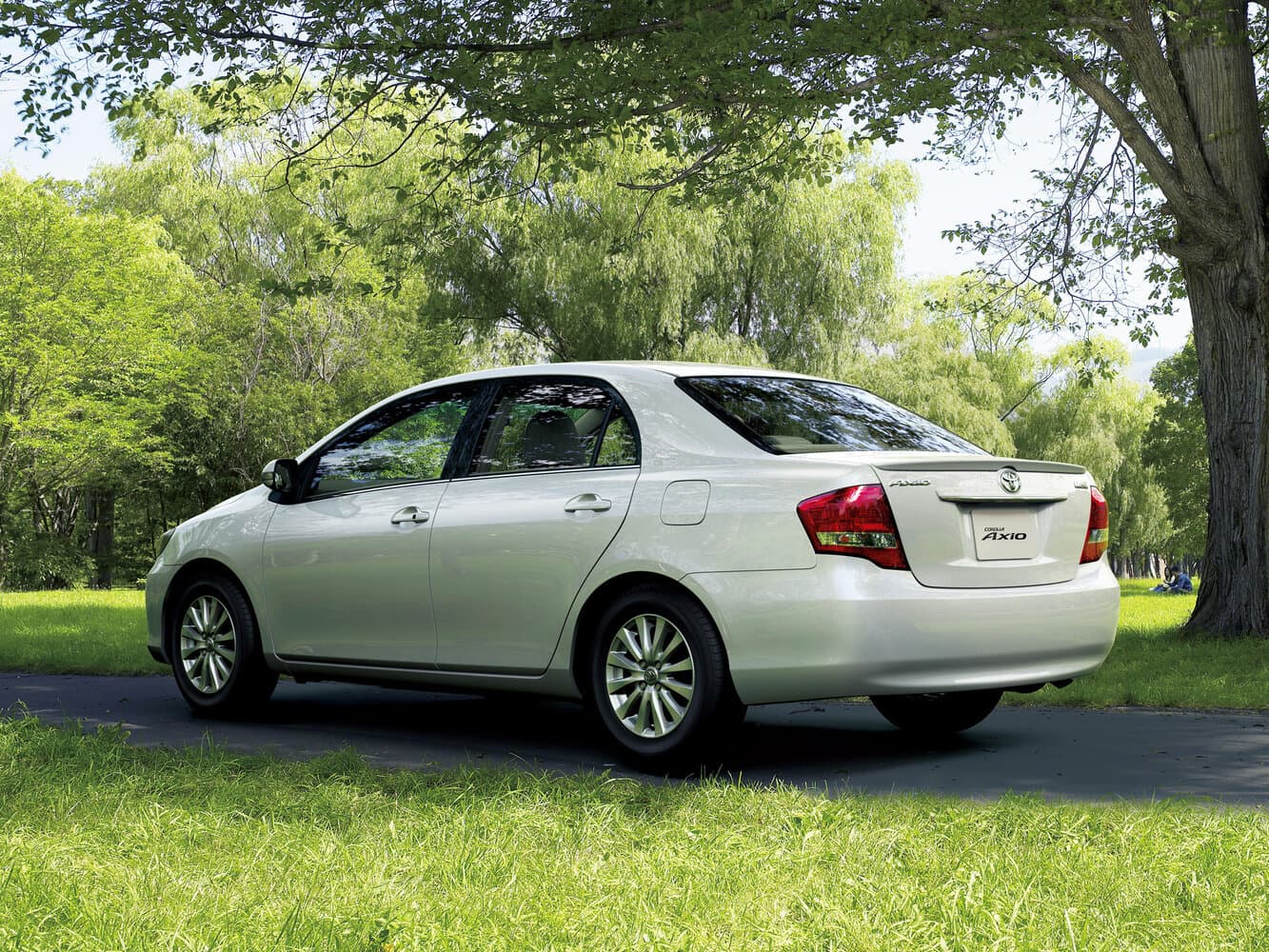 Toyota Corolla X (E140, E150) Рестайлинг Седан Axio, фото 3