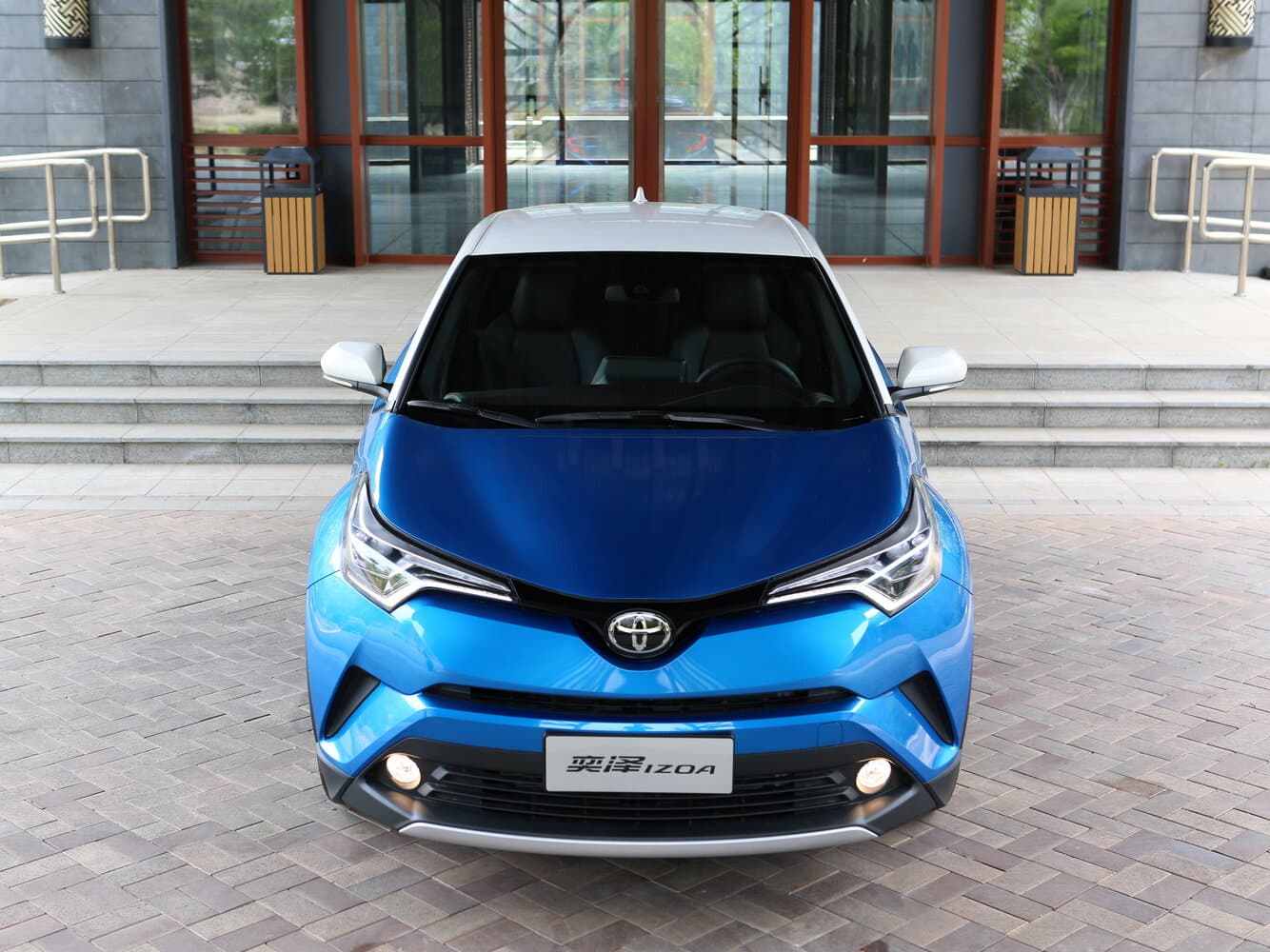 Toyota Izoa I Внедорожник 5 дв., фото 3