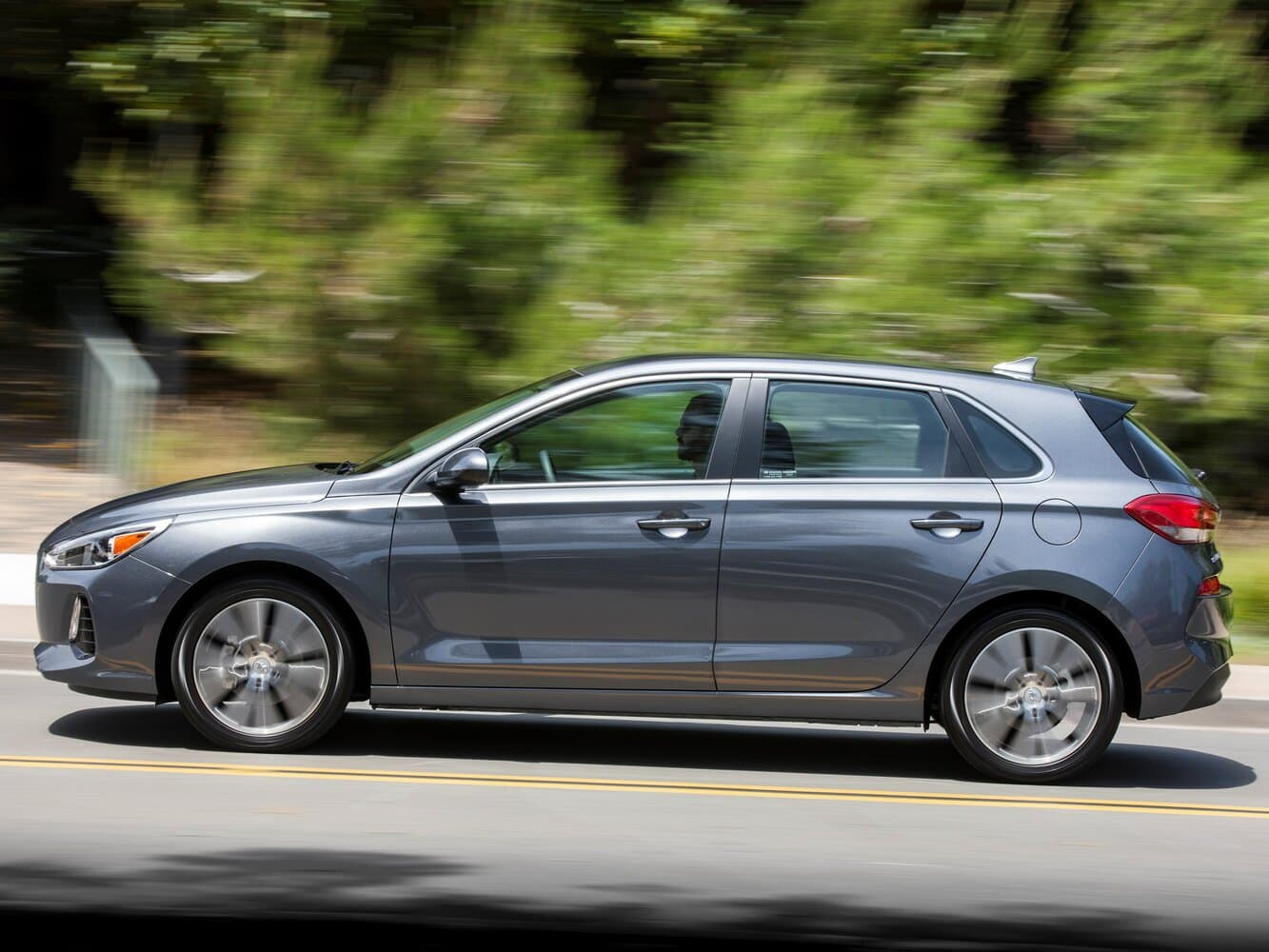 Hyundai Elantra VI (AD) Хэтчбек 5 дв. GT, фото 2