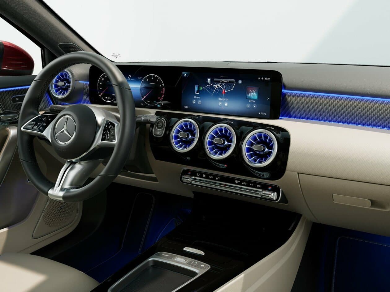 Mercedes-Benz A-Class IV (W177) Рестайлинг Седан, фото 2