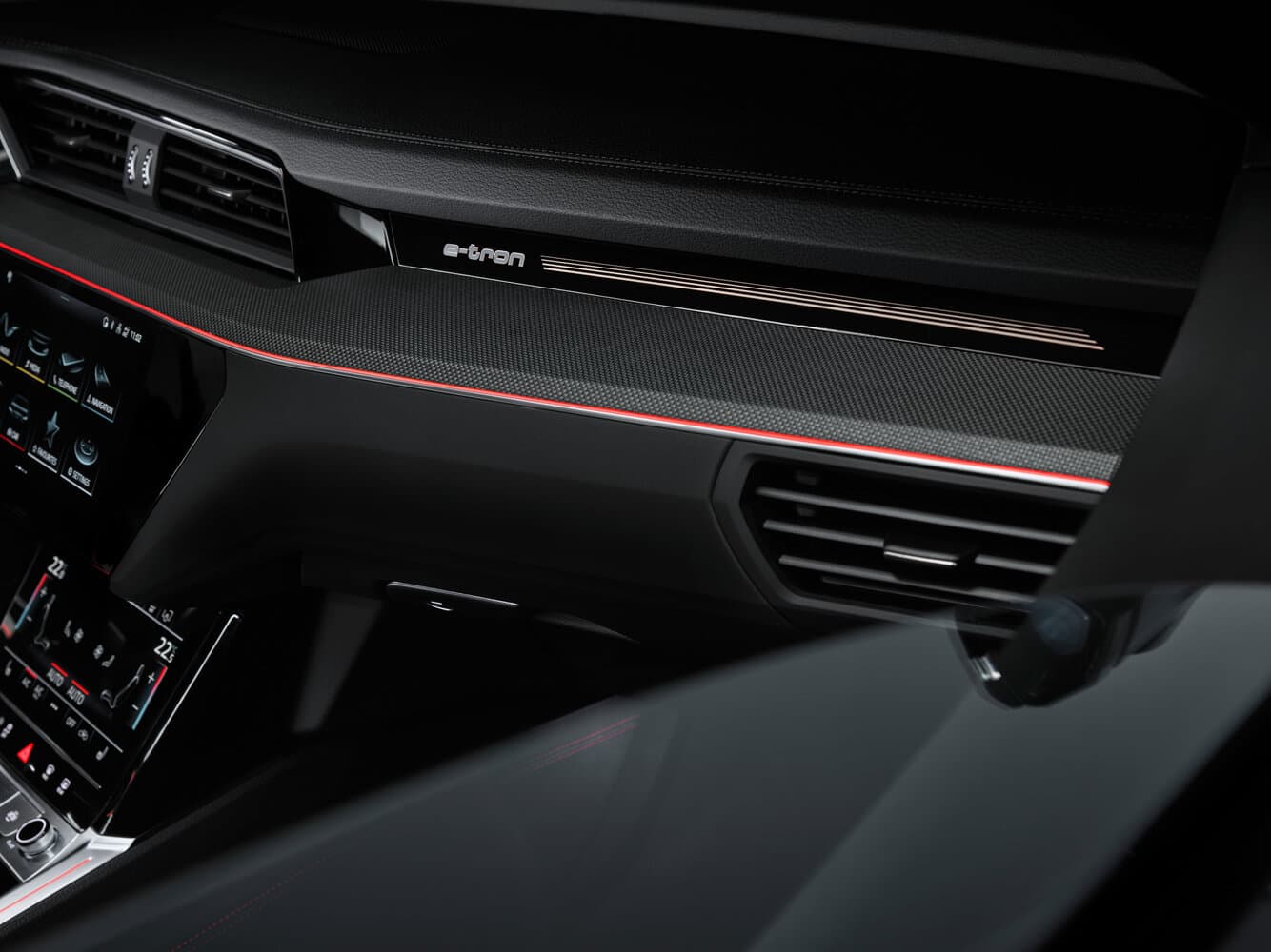 Audi, Q8 e-tron, 2026, фото 16