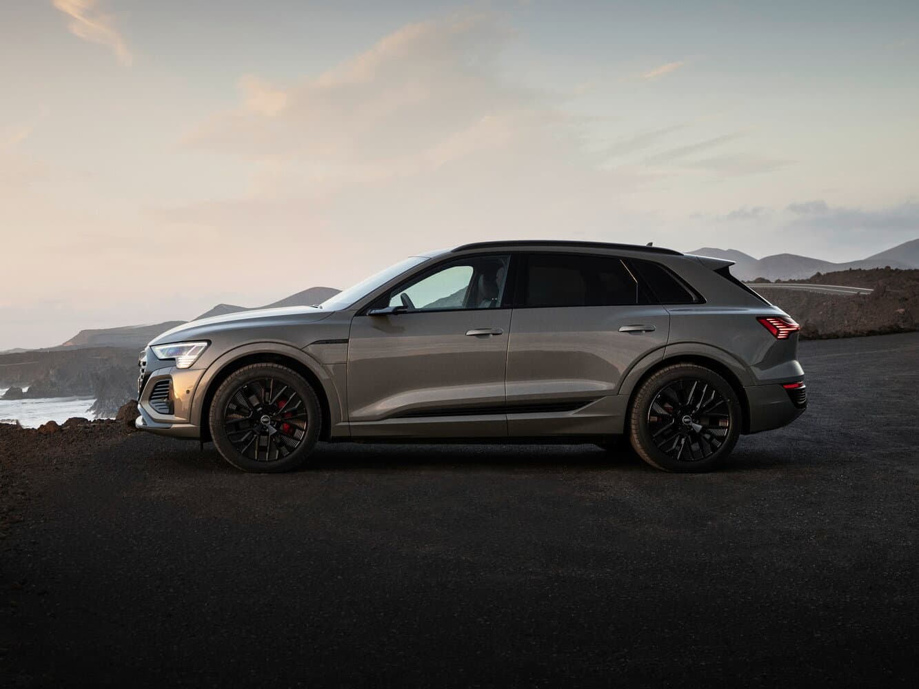 Audi, Q8 e-tron, 2026, фото 2