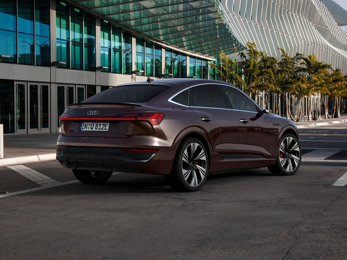 Audi, Q8 Sportback e-tron, 2022, фото 8