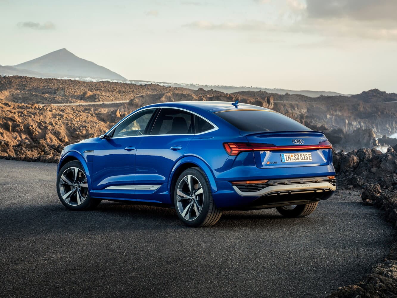 Audi, SQ8 Sportback e-tron, 2025, фото 3