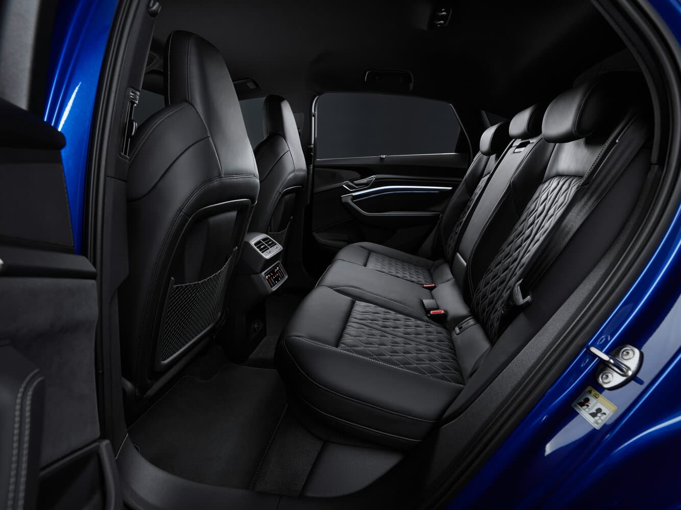 Audi, SQ8 Sportback e-tron, 2025, фото 6