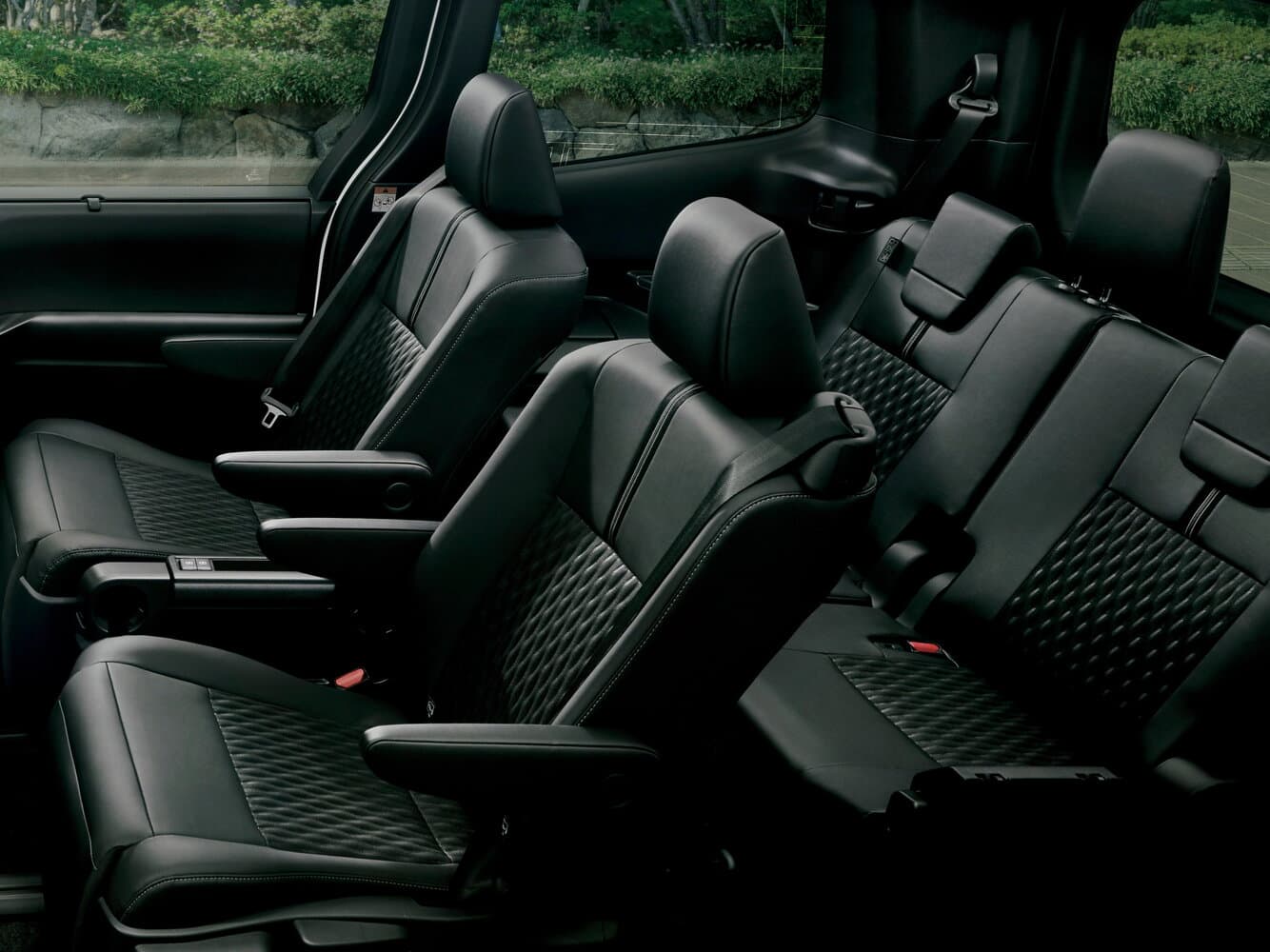 Toyota Noah IV (R90) Минивэн, фото 7