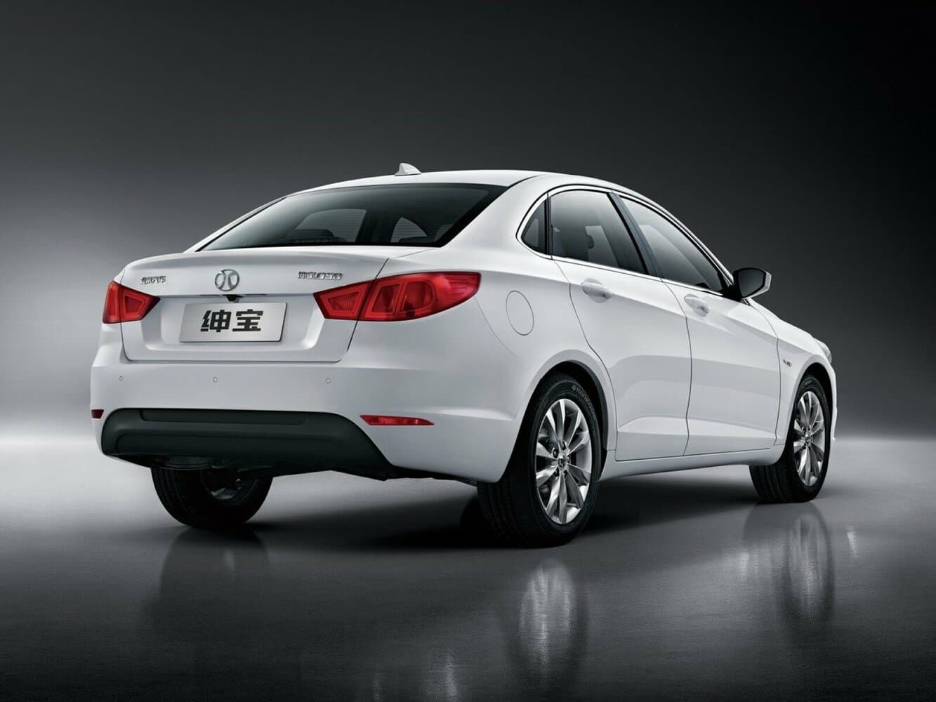 BAIC U5 I Седан, фото 2
