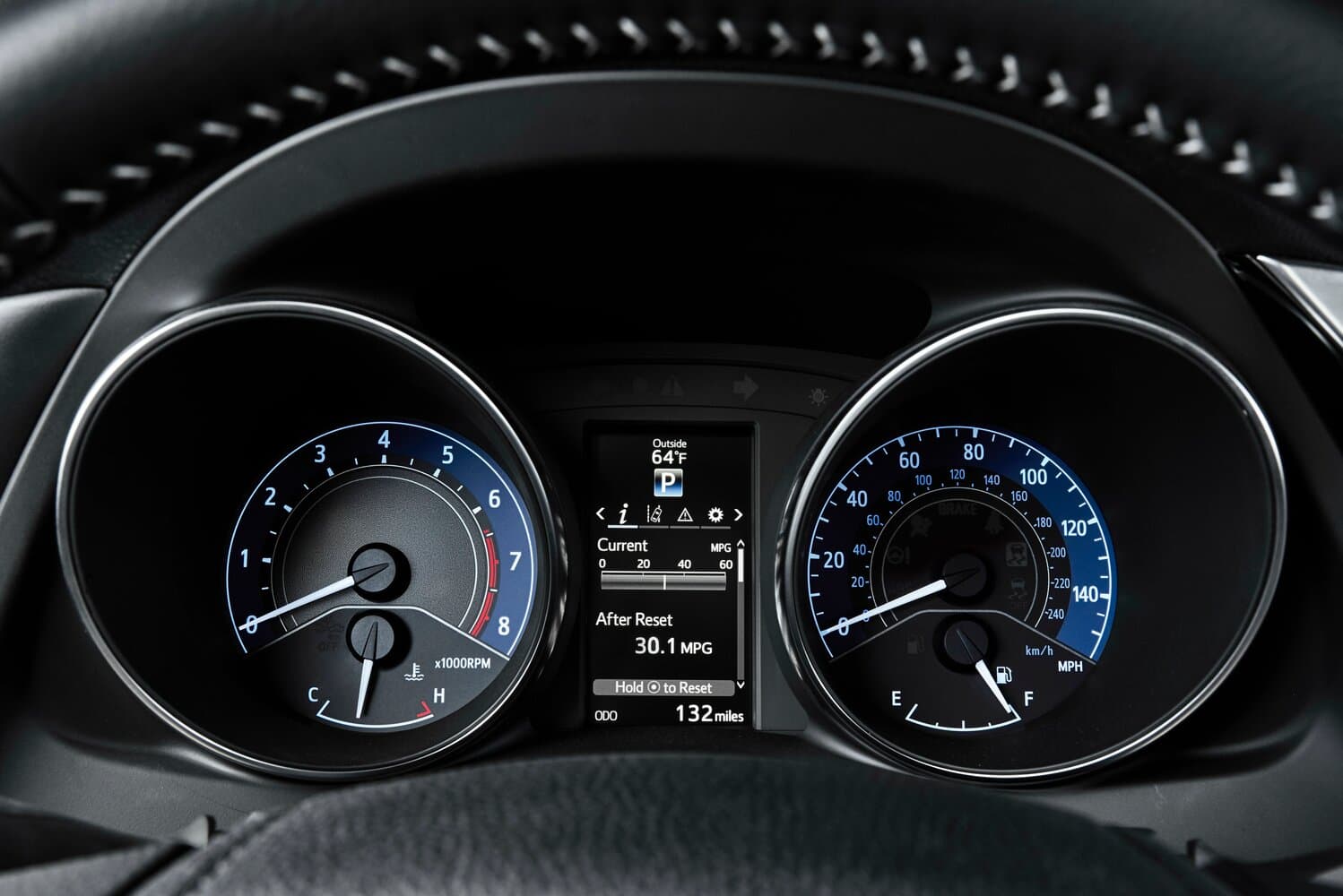 Toyota Corolla XI (E160, E170, E180) Рестайлинг 1 Хэтчбек 5 дв., фото 6