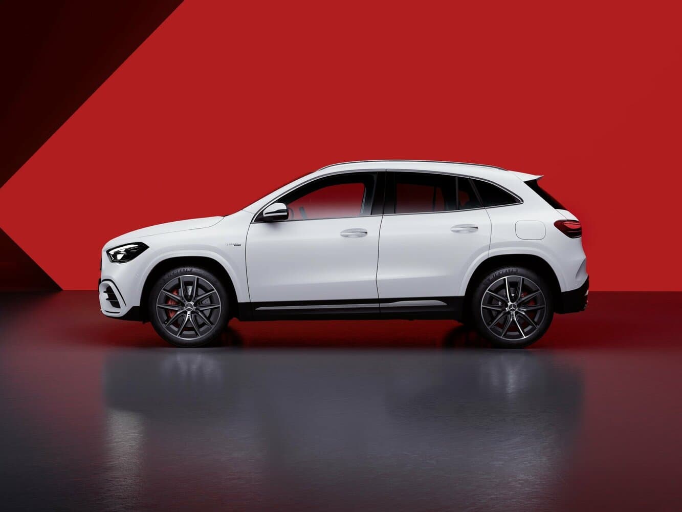 Mercedes-Benz GLA AMG II (H247) Рестайлинг Внедорожник 5 дв., фото 2