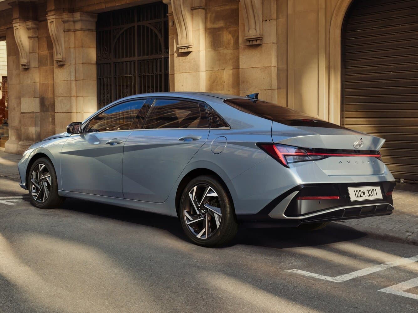Hyundai Avante VII Рестайлинг Седан, фото 4