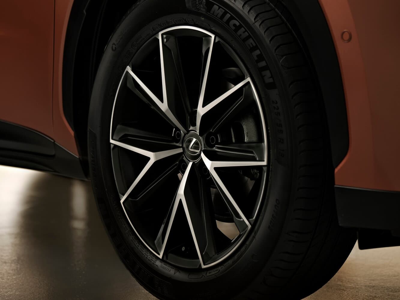 Lexus LBX  Внедорожник 5 дв., фото 17
