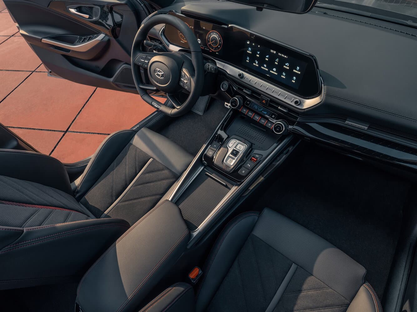 Hyundai Lafesta I Рестайлинг Седан, фото 6