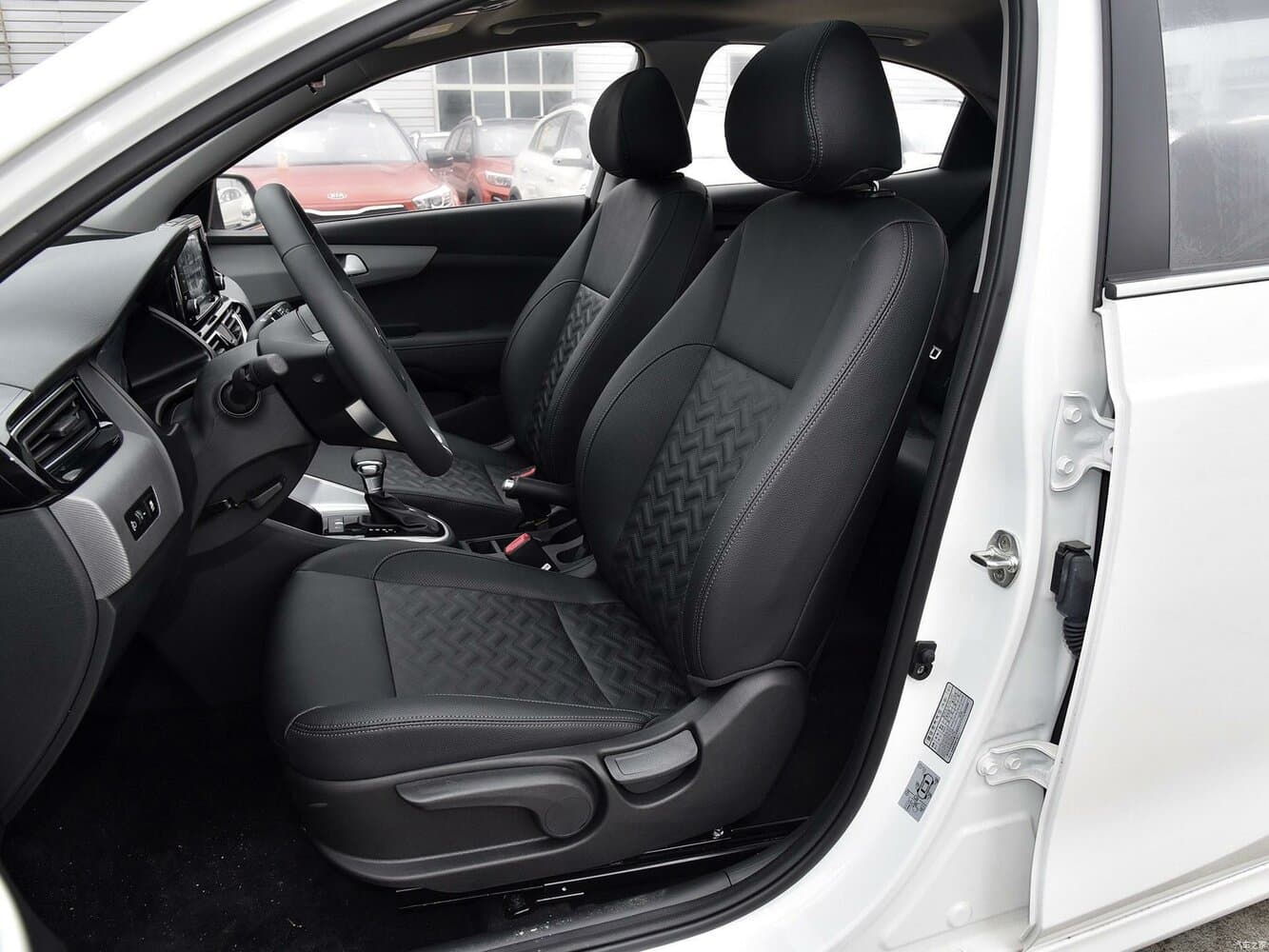 Kia Forte (China Market) I Седан, фото 11