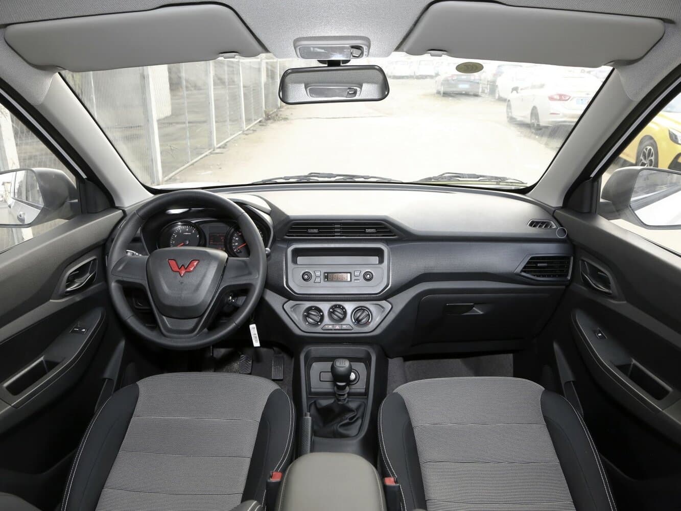 Wuling Hongguang S  Компактвэн, фото 6