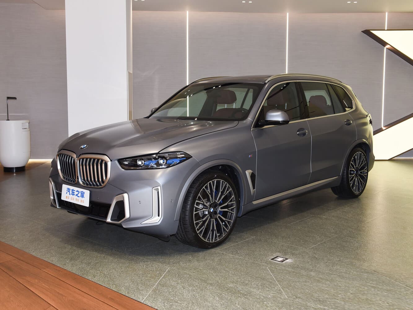 BMW X5 IV (G05/G18) Рестайлинг Внедорожник 5 дв. Long