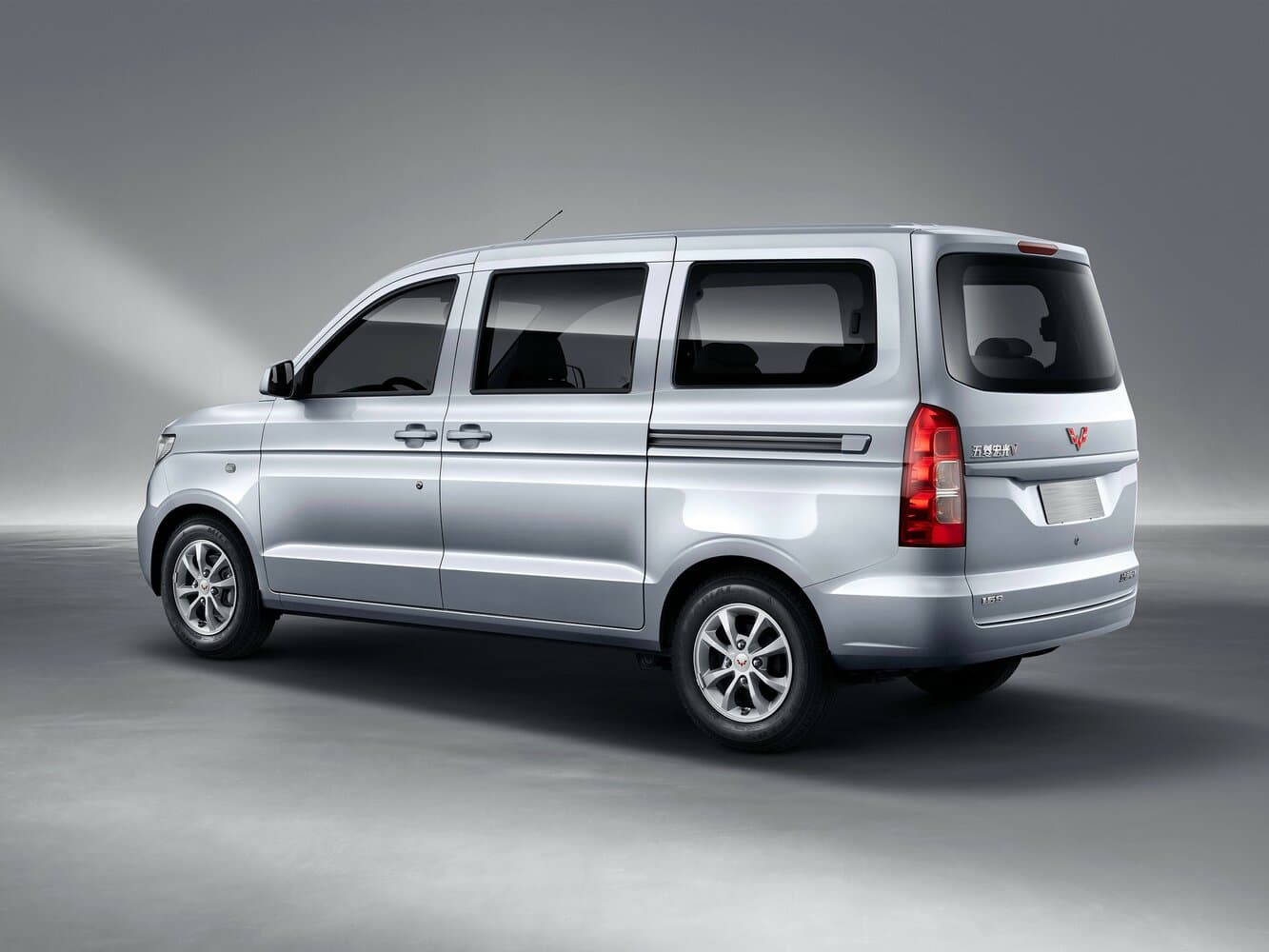 Wuling Hongguang V Компактвэн, фото 5