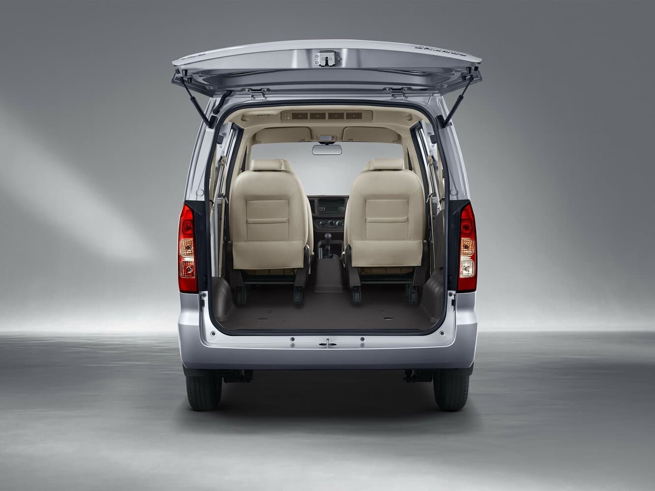 Wuling Hongguang V Компактвэн, фото 9