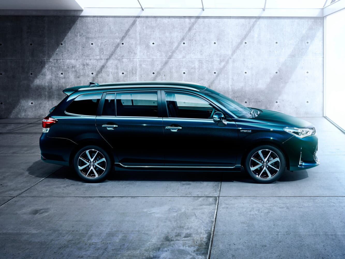 Toyota Corolla XI (E160, E170) Рестайлинг 2 Универсал 5 дв. Fielder, фото 2