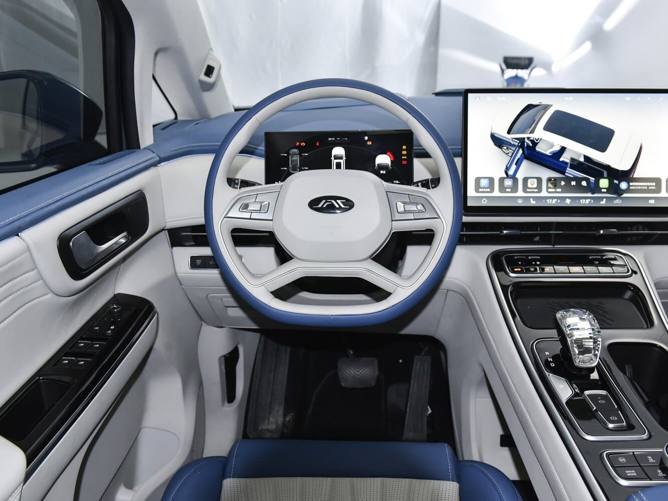 JAC Refine RF8 Минивэн, фото 7