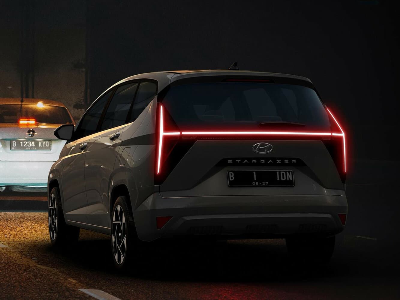 Hyundai Stargazer  Компактвэн, фото 4