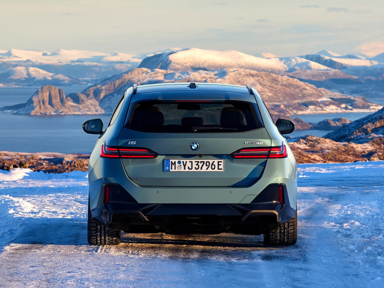 BMW i5  Универсал, фото 4