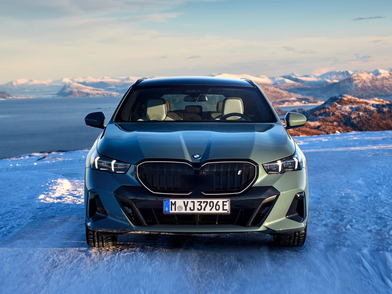 BMW i5  Универсал, фото 3