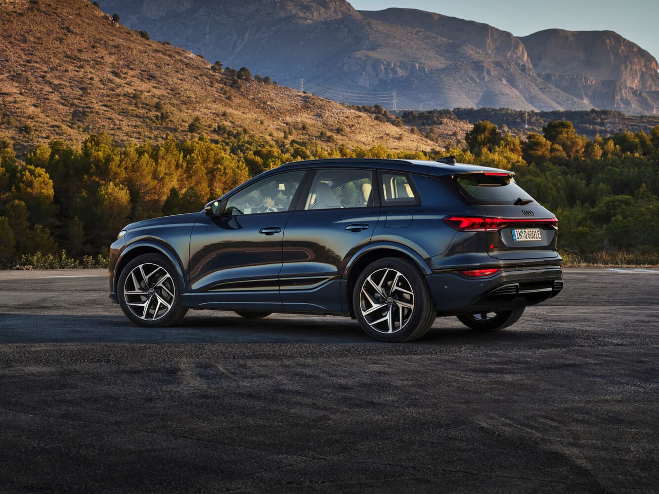 Audi, Q6 e-tron, 2026, фото 5