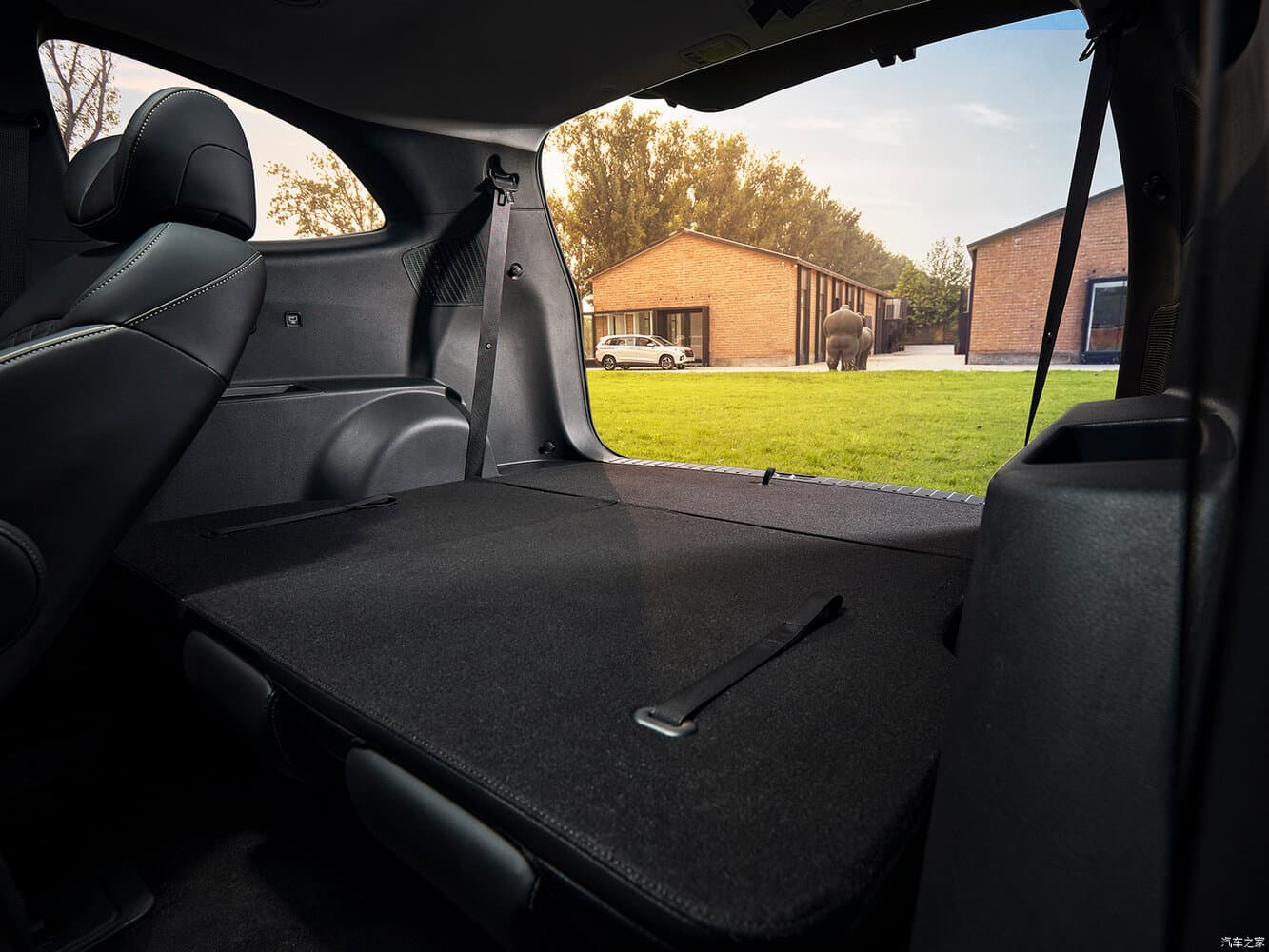 Hyundai Custin  Минивэн, фото 11