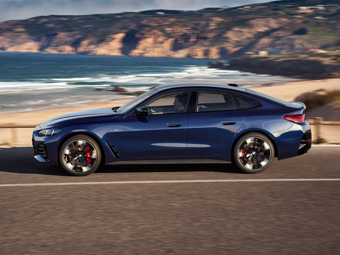 BMW 4 series G22, G23, G26 Рестайлинг Лифтбек Gran Coupe, фото 2