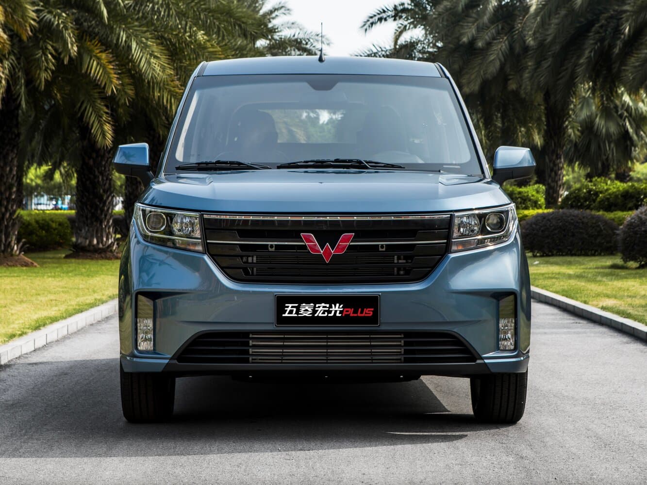 Wuling Hongguang Plus  Компактвэн, фото 3