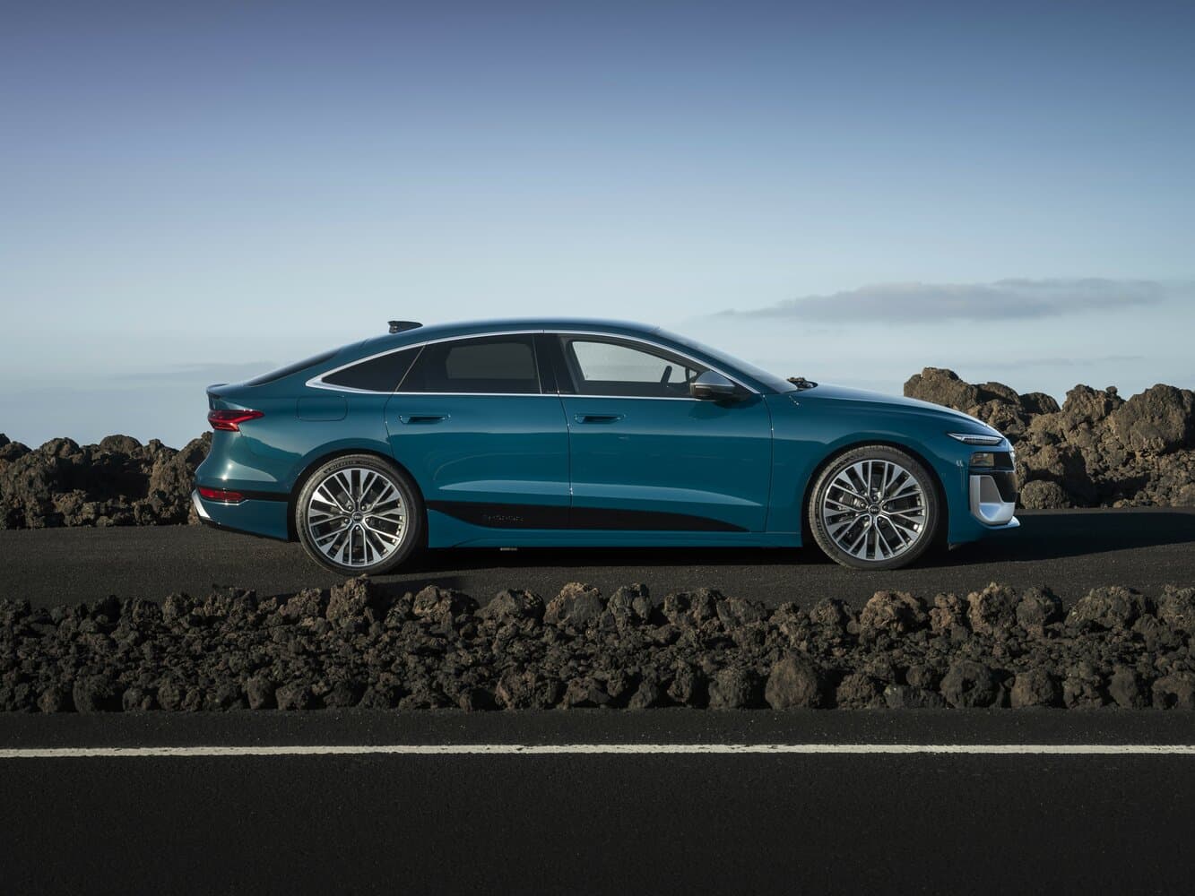 Audi, S6 e-tron, 2025, фото 3