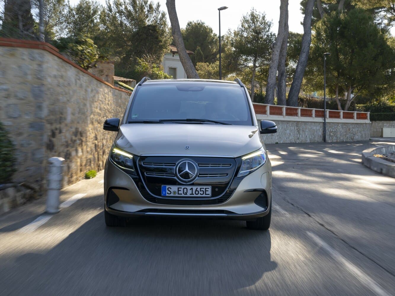 Mercedes-Benz EQV I Рестайлинг Минивэн Long, фото 3