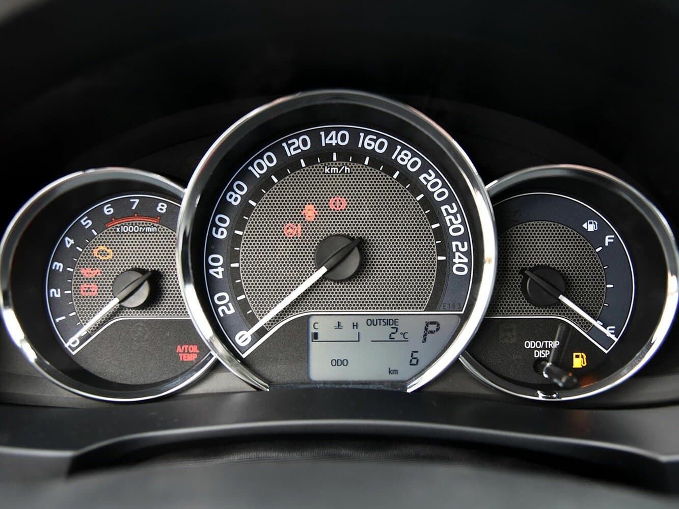 Toyota Levin XI (E170) Седан, фото 8