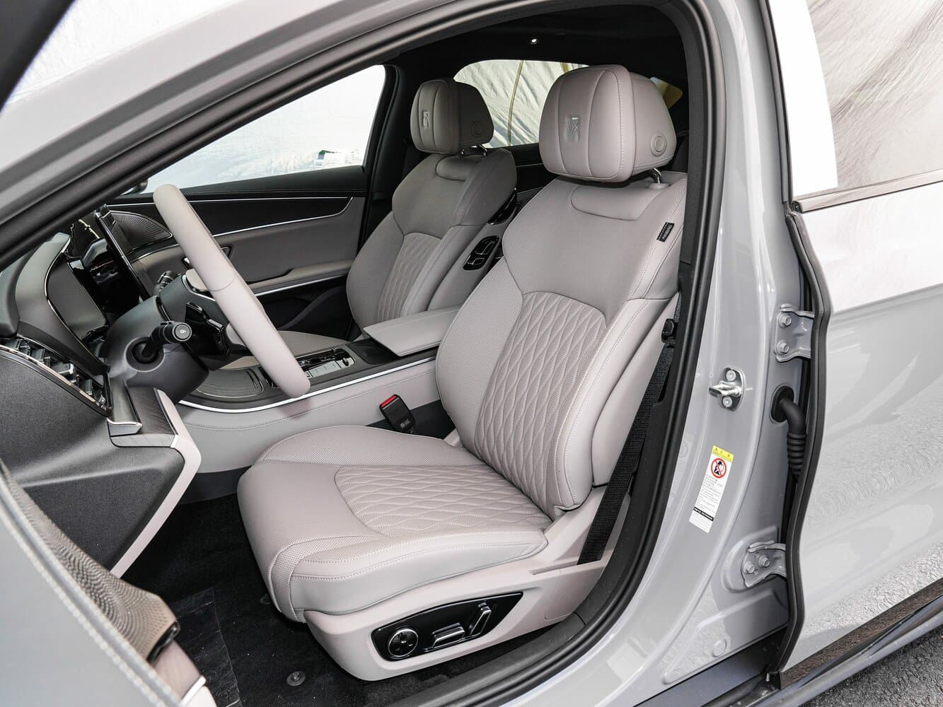 BYD Han I Рестайлинг 2 Седан DM, фото 11