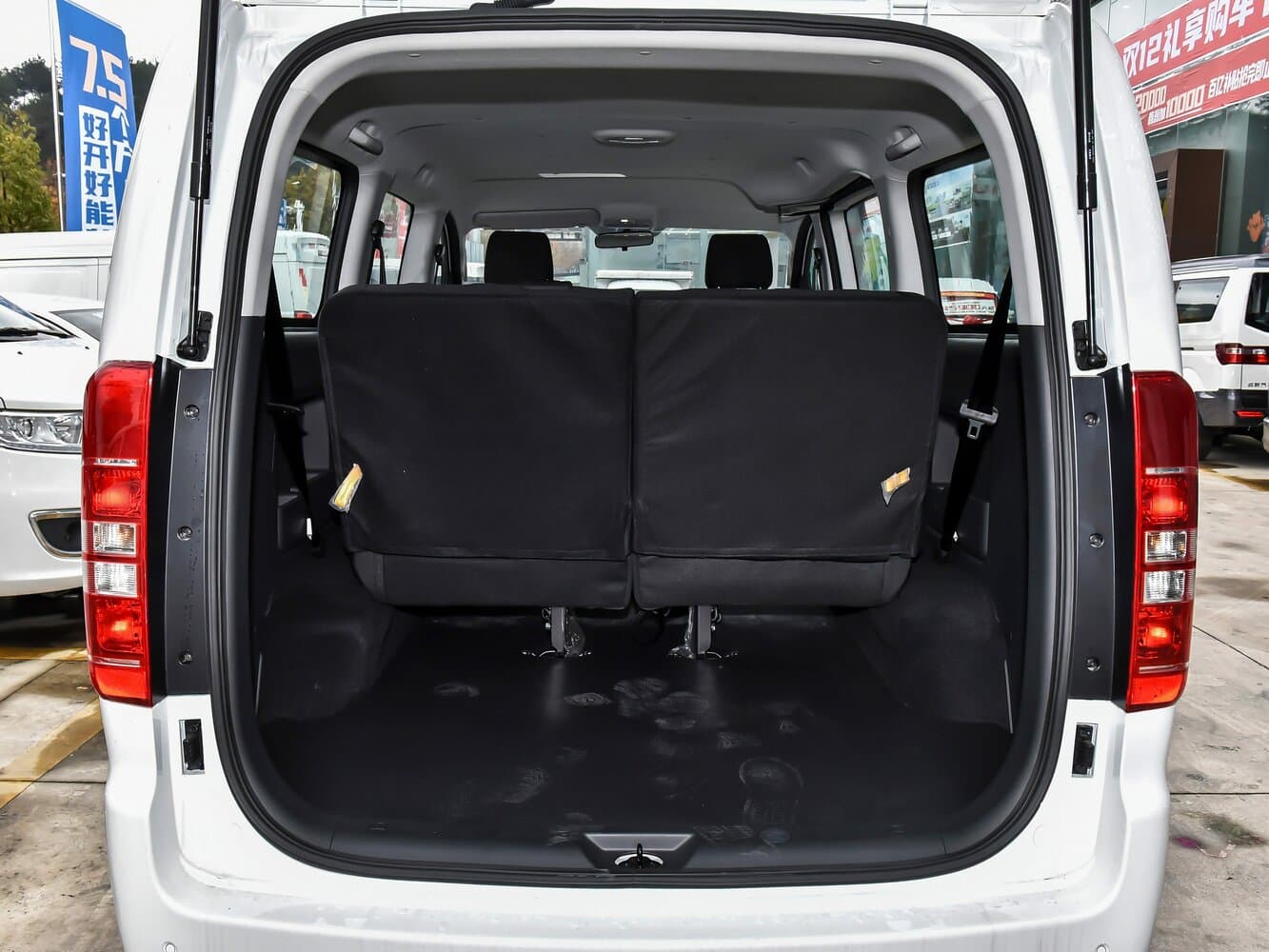 JAC Refine M3  Минивэн LWB, фото 13