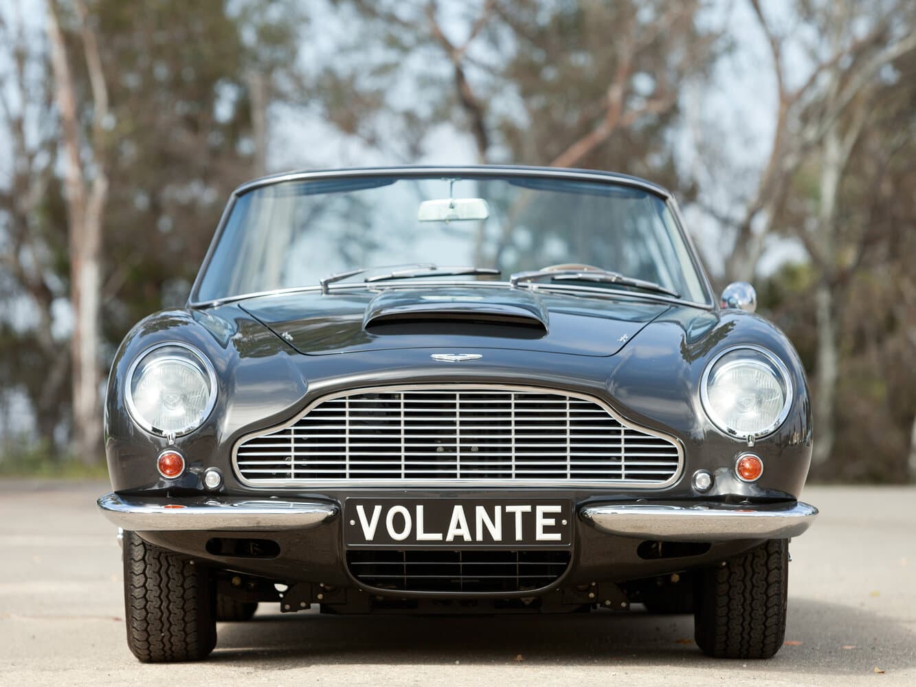 Aston Martin DB6