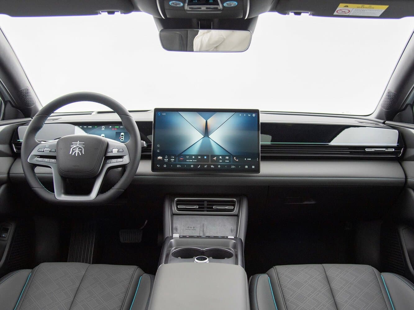 BYD Qin III Седан EV L, фото 6