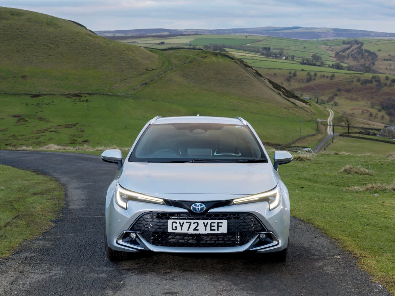 Toyota Corolla XII (E210) Рестайлинг Универсал 5 дв. Touring, фото 3
